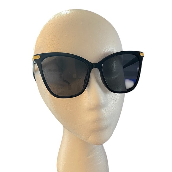 Black and Gold Oversized Cat-Eye Sunglasses and Case NWOT - Picture 2 of 3